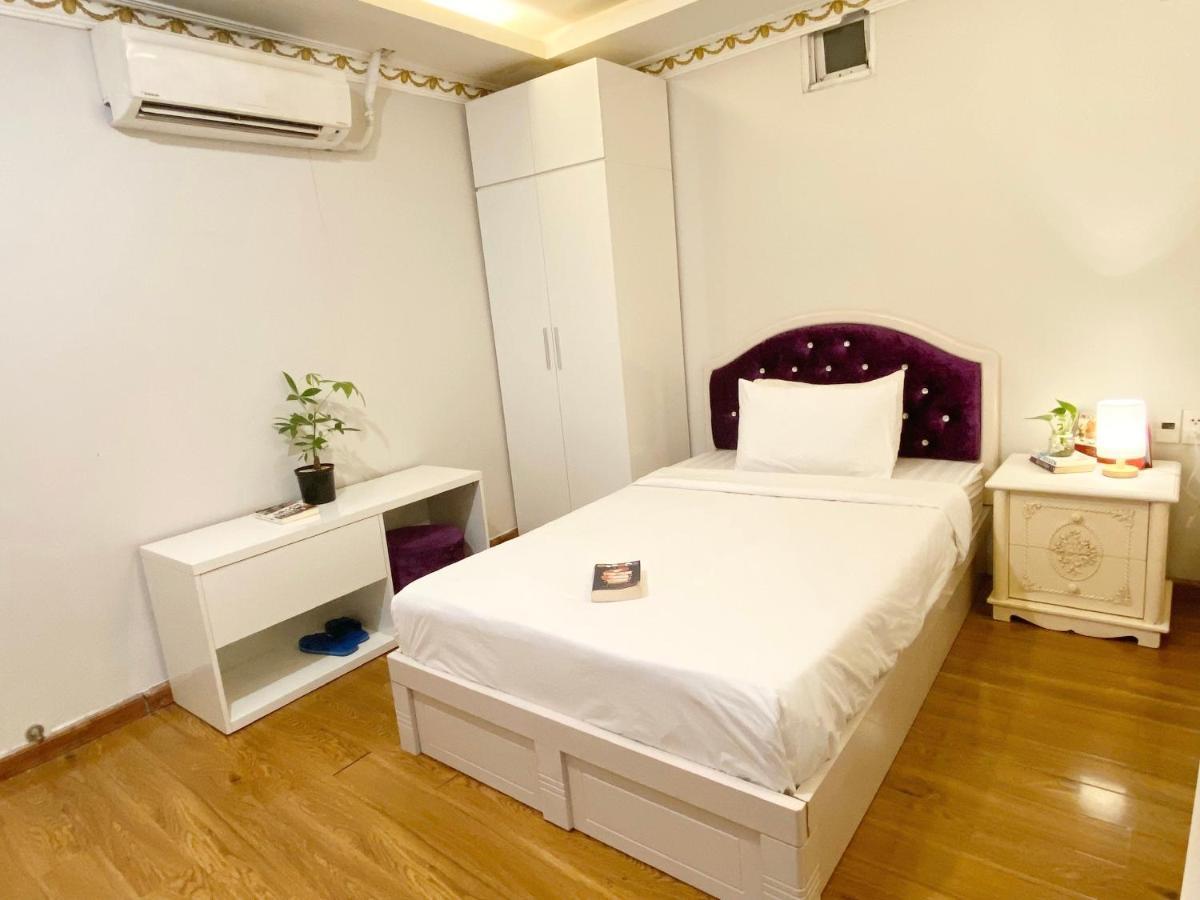 Crowne Bui Vien Hotel Ho Chi Minh City Exterior photo
